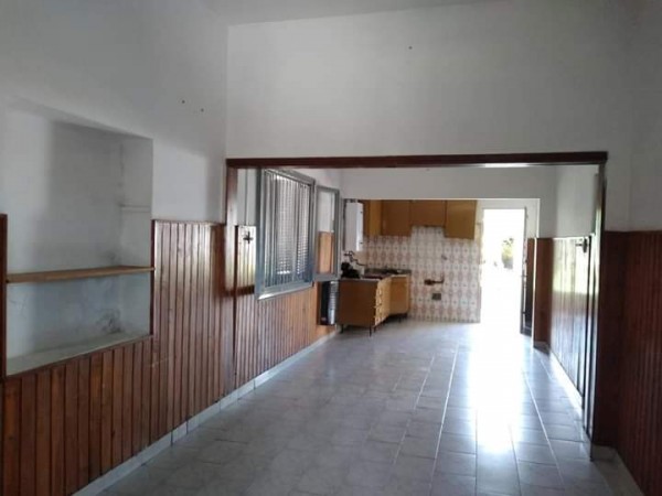 Venta casa 2 dormitorios. Pte. Roca 4400